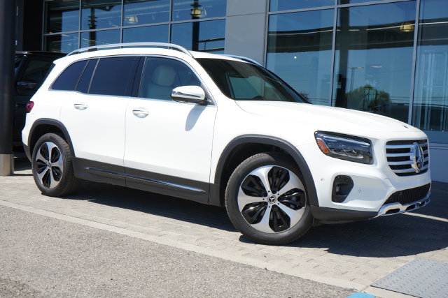 Used 2025 Mercedes-Benz GLB 250 image 1