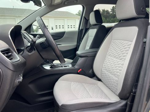 Certified 2020 Chevrolet Equinox LT w/ Driver Convenience Package FWD image 4