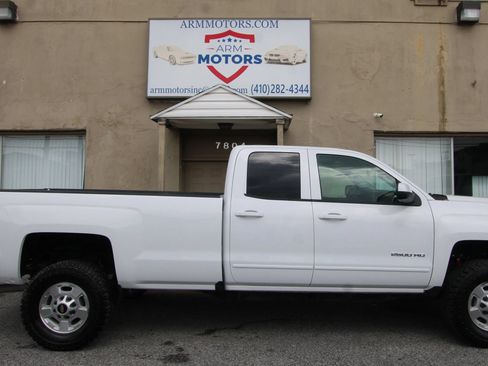 Used 2017 Chevrolet Silverado 2500 LT w/ All Star Edition AWD/4WD image 4