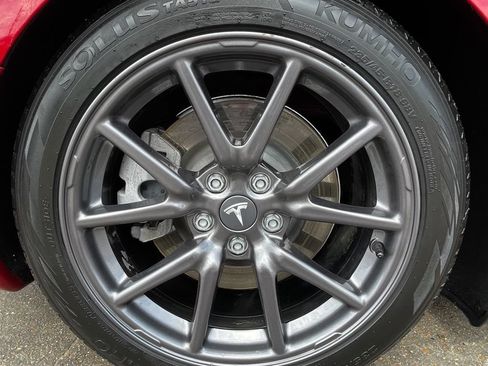 Used 2018 Tesla Model 3 Long Range AWD/4WD image 17