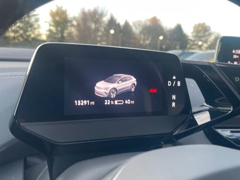 Used 2024 Volkswagen ID.4 Standard image 19