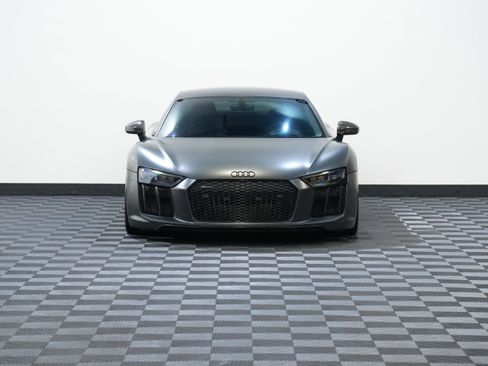 Used 2017 Audi R8 V10 plus image 4