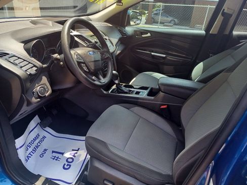 Used 2017 Ford Escape SE FWD image 5