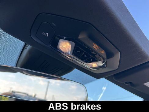 Used 2025 BMW 430i Convertible RWD image 40