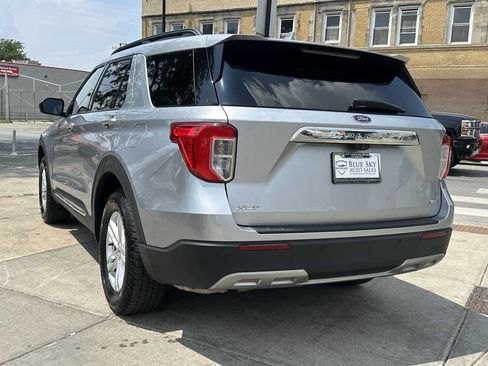 Used 2020 Ford Explorer XLT w/ Equipment Group 202A AWD/4WD image 7