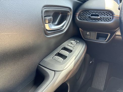 Certified 2025 Honda HR-V Sport image 39