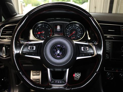 Used 2017 Volkswagen GTI Sport FWD image 11