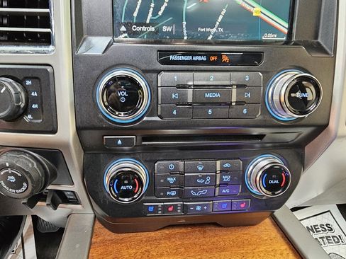 Used 2016 Ford F150 King Ranch w/ Equipment Group 601A Luxury image 35