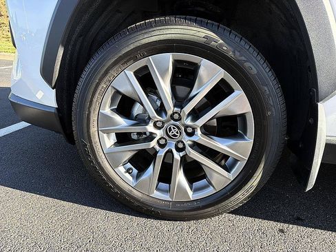 Certified 2025 Toyota RAV4 XLE Premium AWD/4WD image 8