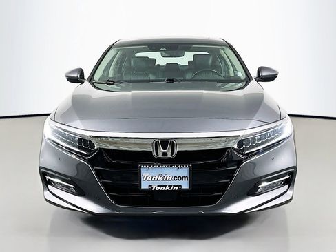 Used 2019 Honda Accord Touring image 3
