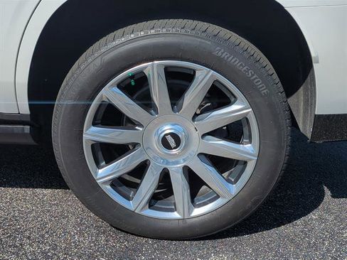 Certified 2024 Cadillac Escalade Premium Luxury Platinum image 33