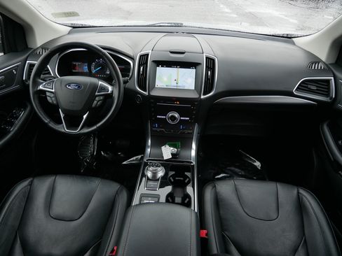 Certified 2019 Ford Edge Titanium w/ Equipment Group 301A AWD/4WD image 10