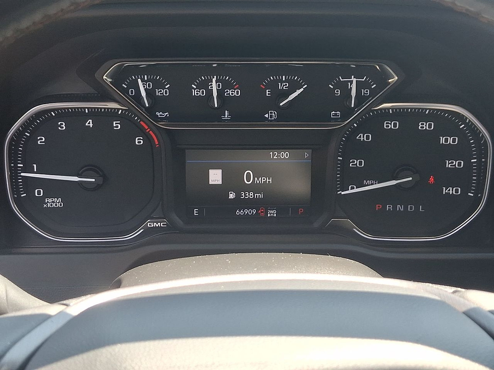 Used 2022 GMC Sierra 2500 AT4 w/ AT4 Preferred Package AWD/4WD image 13