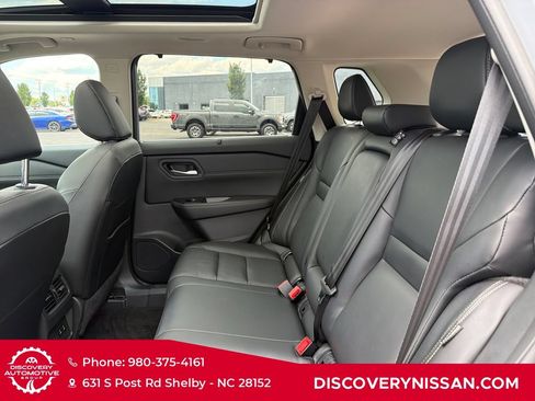 Certified 2024 Nissan Rogue SL w/ SL Premium Package AWD/4WD image 32