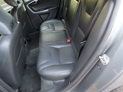 Used 2016 Volvo V60 T5 Premier AWD/4WD image 12