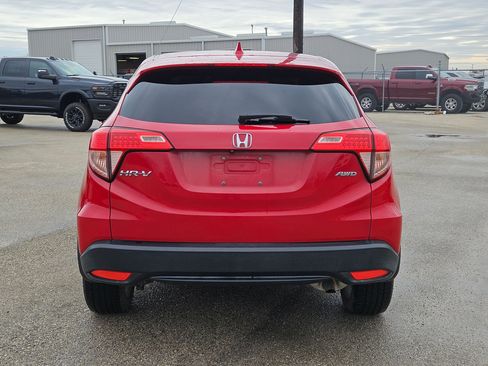 Used 2016 Honda HR-V EX image 4