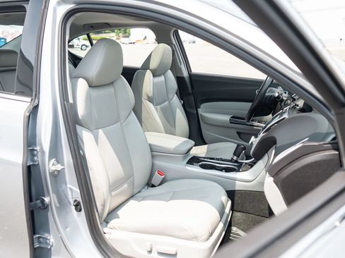 Used 2019 Acura TLX w/ Technology Package FWD image 19