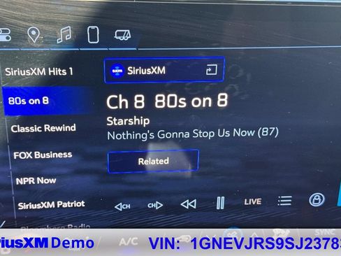 Used 2025 Chevrolet Traverse Z71 image 57