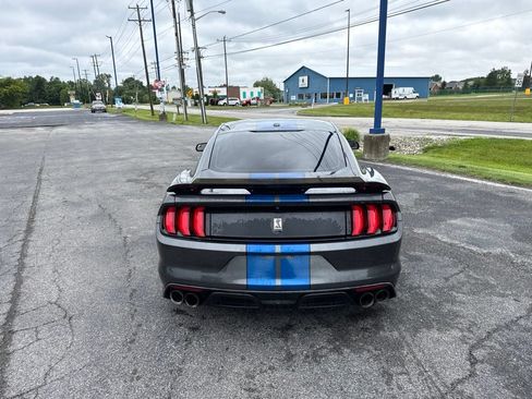 Used 2018 Ford Mustang Shelby GT350 w/ Convenience Package RWD image 4