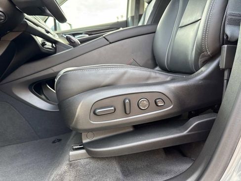 Used 2020 Buick Enclave Avenir w/ Avenir Technology Package image 21