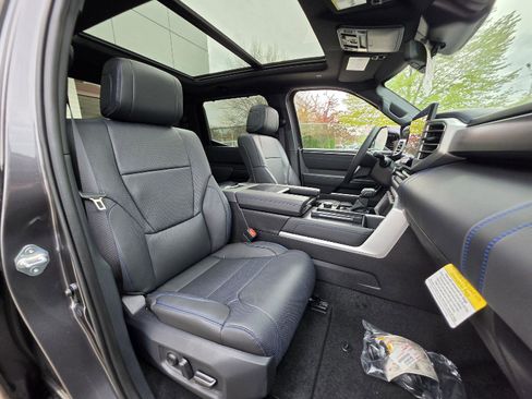 New 2025 Toyota Tundra Platinum AWD/4WD image 16