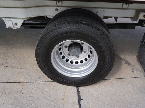 Used 2021 Mercedes-Benz Sprinter 4500 w/ Premium Package image 11