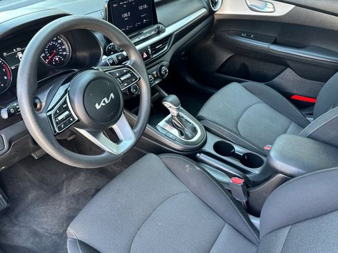 Used 2024 Kia Forte LXS FWD image 11