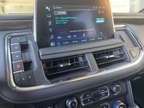 Used 2024 Chevrolet Suburban LT AWD/4WD image 20
