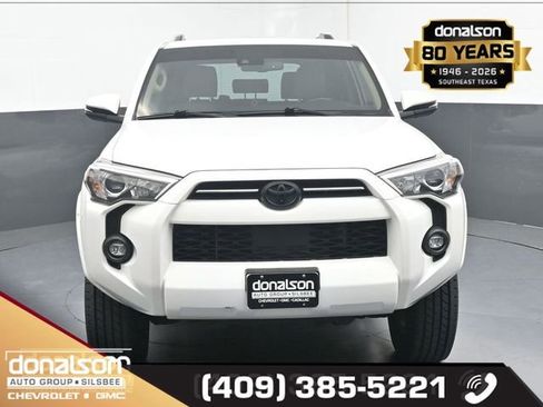 Used 2022 Toyota 4Runner SR5 Premium AWD/4WD image 3