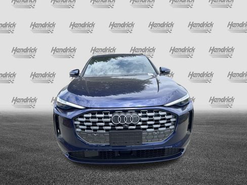 Certified 2025 Audi Q5 Premium w/ Premium Plus AWD/4WD image 3