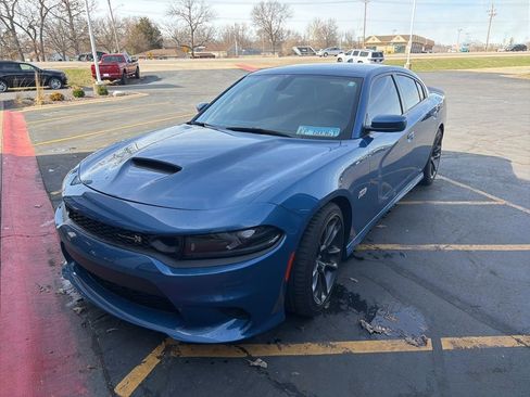 Used 2022 Dodge Charger Scat Pack w/ Plus Group image 2