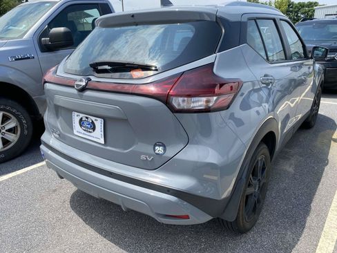 Used 2024 Nissan Kicks SV FWD image 7