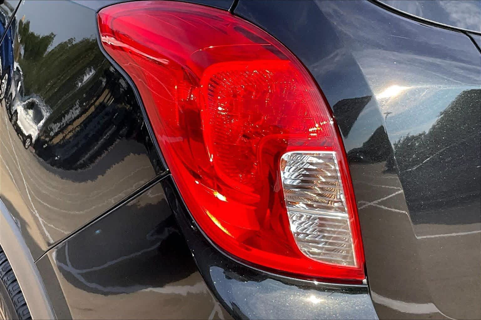 Used 2015 Buick Encore Premium FWD image 29