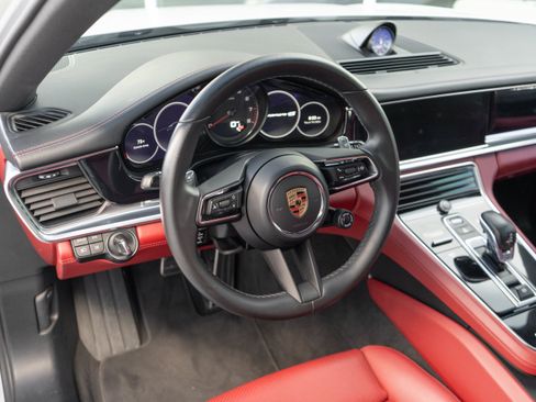 Used 2023 Porsche Panamera 4S AWD/4WD image 13