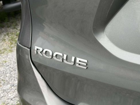 Used 2016 Nissan Rogue SL w/ SL Premium Package AWD/4WD image 11
