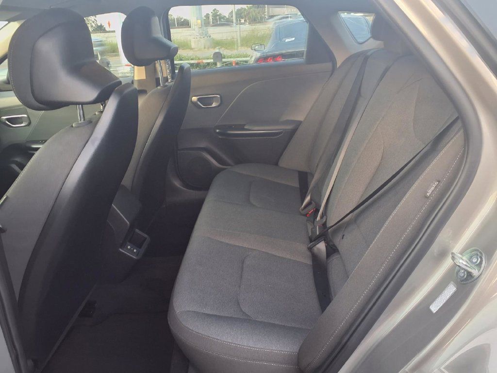 Certified 2025 Kia K4 FWD image 17