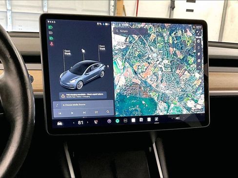 Used 2019 Tesla Model 3 Mid Range image 7
