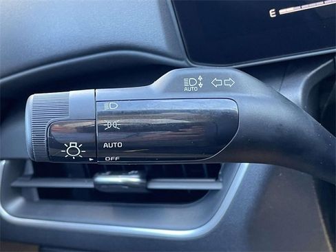 New 2025 Kia K4 LXS image 29