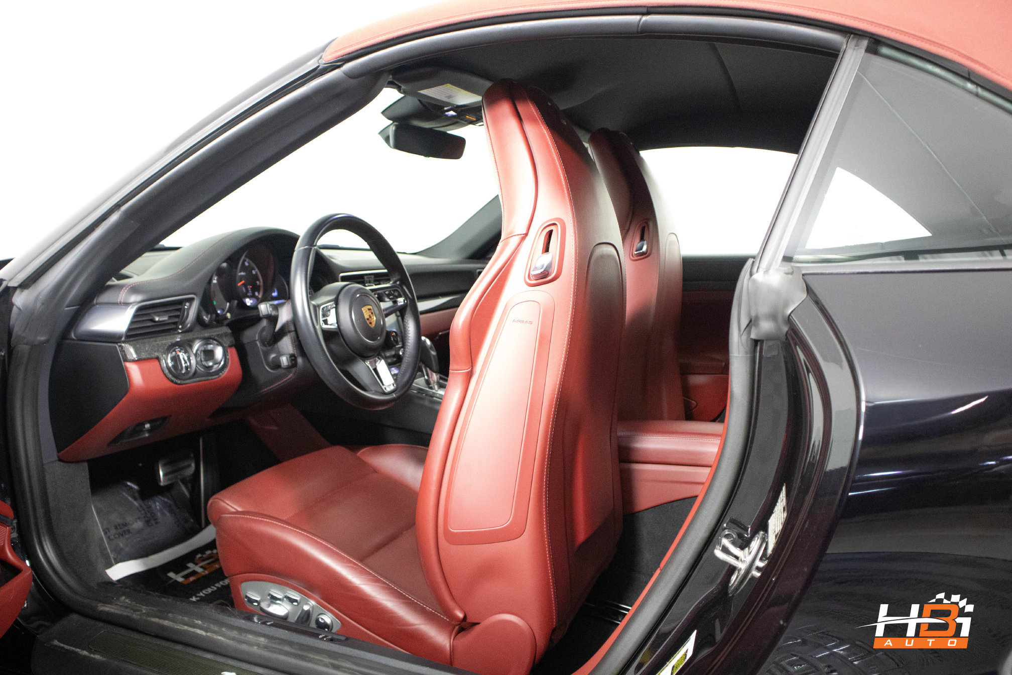 Used 2019 Porsche 911 Turbo AWD/4WD image 34