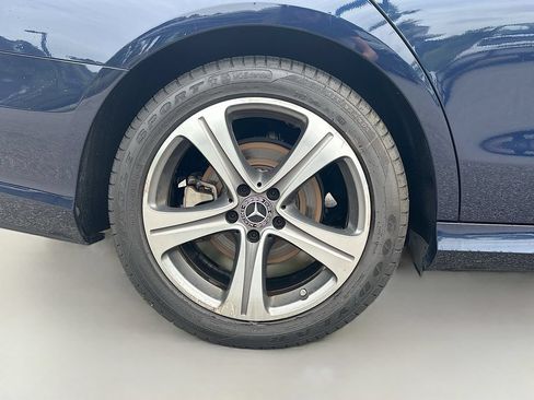 Used 2017 Mercedes-Benz E 300 4MATIC image 13