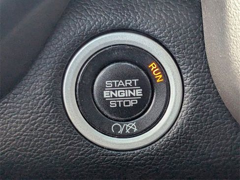 Used 2019 RAM 2500 Laramie image 32