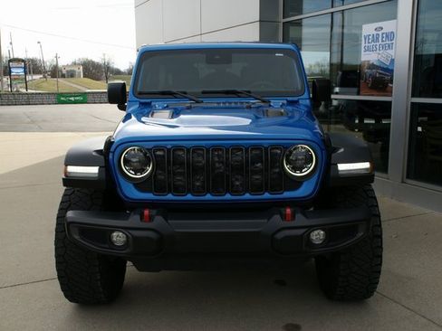 Used 2024 Jeep Wrangler Unlimited Rubicon w/ Safety Group image 6
