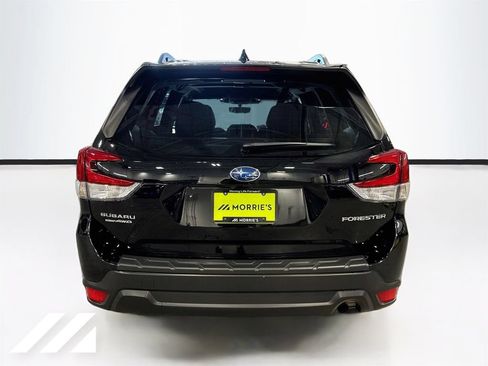 Used 2024 Subaru Forester Premium AWD/4WD image 6