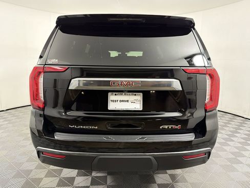 Used 2021 GMC Yukon XL AT4 w/ Rear Media and Nav Package image 5