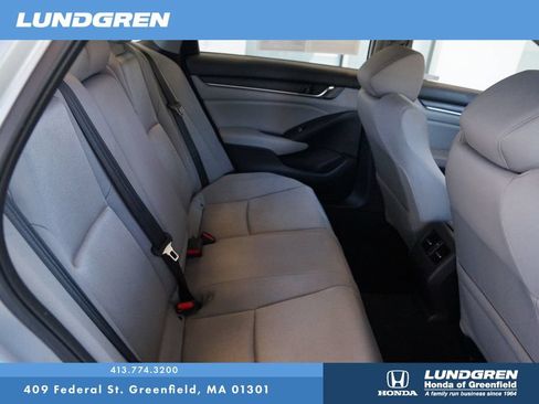 Used 2018 Honda Accord EX image 32