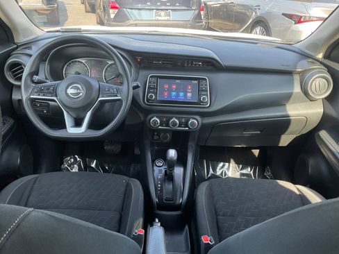 Used 2022 Nissan Kicks S FWD image 15