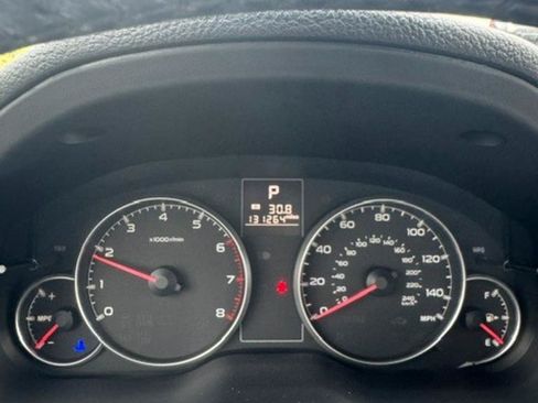 Used 2014 Subaru Legacy 2.5i Premium AWD/4WD image 9