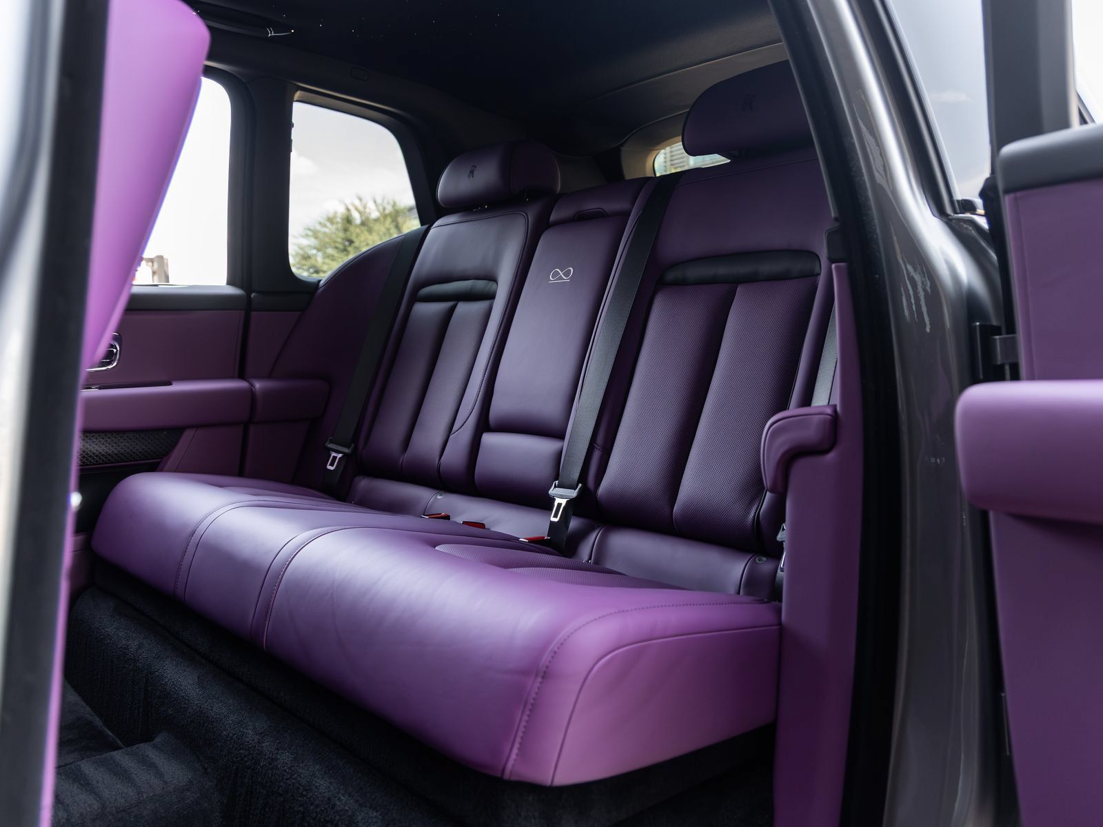 New 2027 Rolls-Royce Cullinan Black Badge AWD/4WD image 49