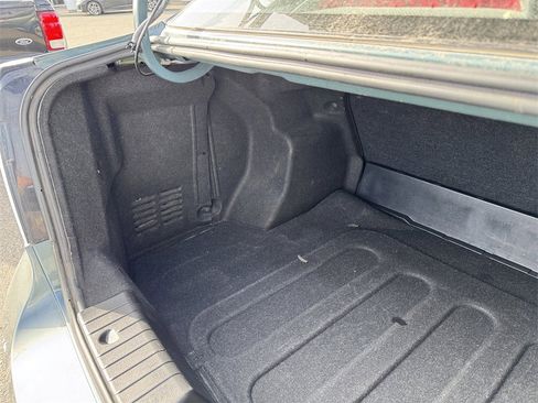 Used 2011 Chevrolet Aveo LT image 32