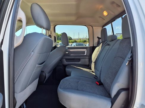 Used 2018 RAM 1500 Big Horn AWD/4WD image 25